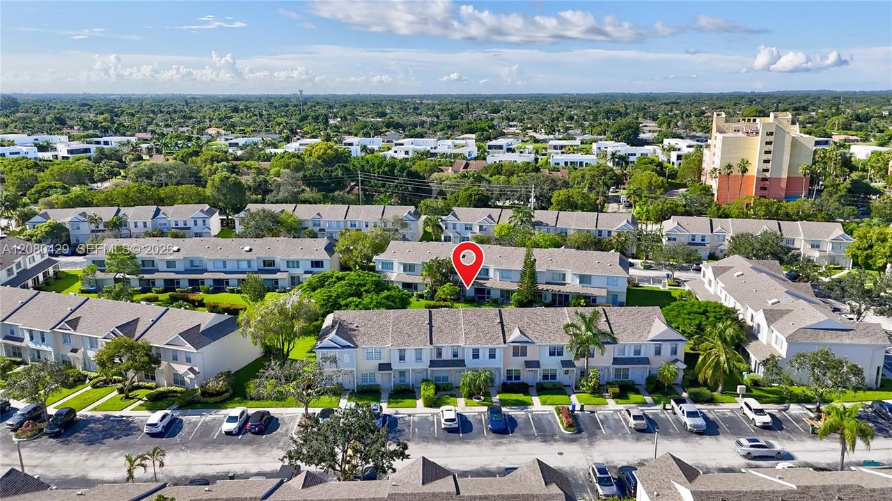 For Sale: $404,999 (2 beds, 1 baths, 1110 Square Feet)
