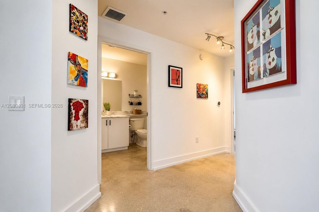 For Rent: $3,750 (2 beds, 2 baths, 1056 Square Feet)