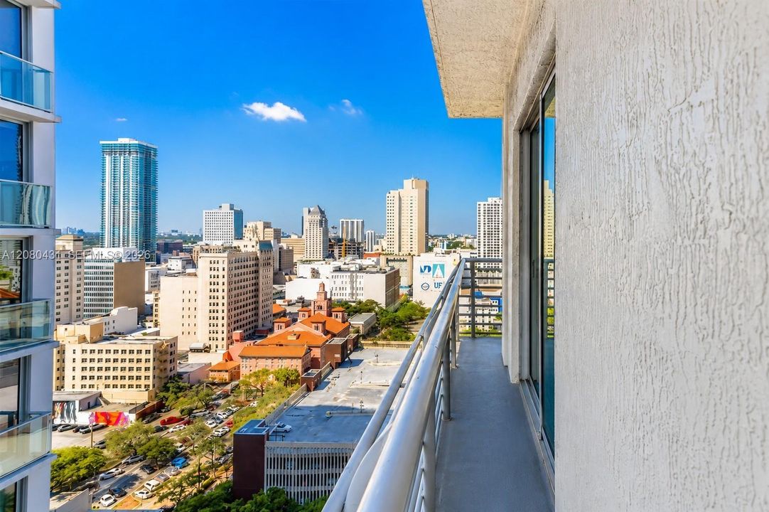 For Rent: $3,750 (2 beds, 2 baths, 1056 Square Feet)