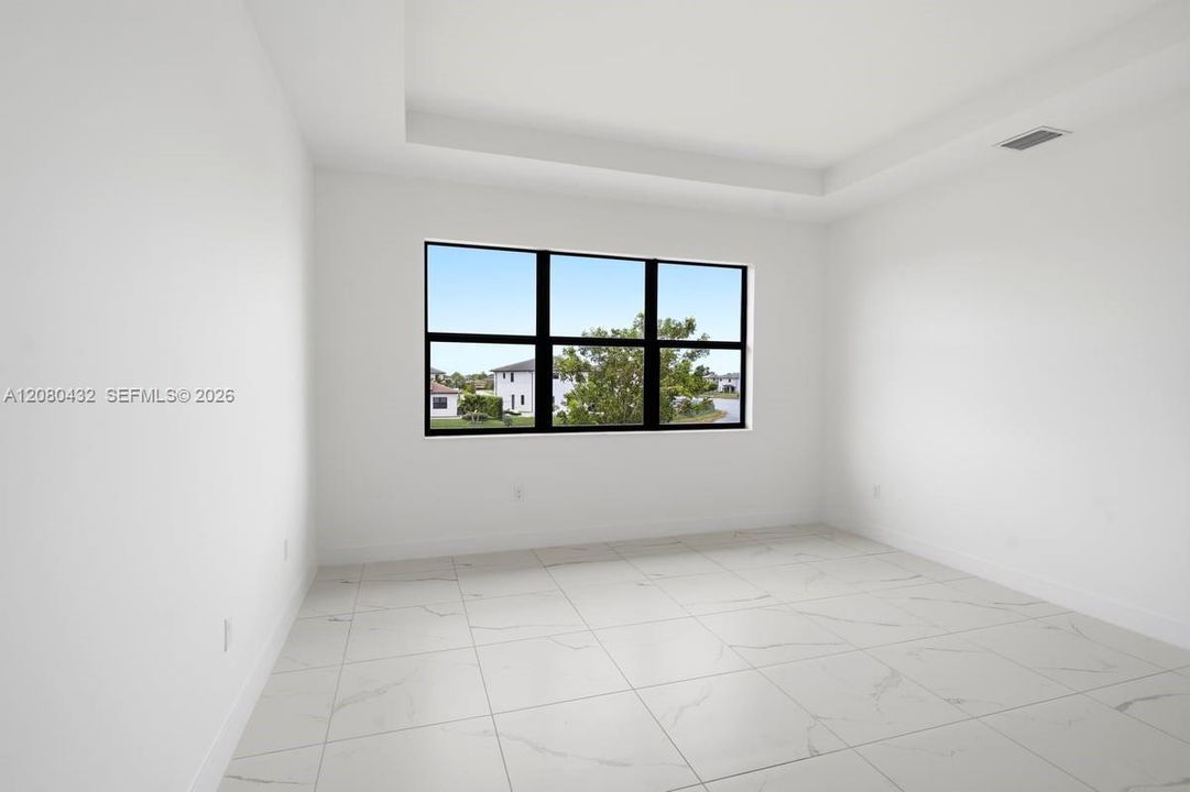 En Venta: $1,196,000 (4 camas, 3 baños, 2704 Pies cuadrados)