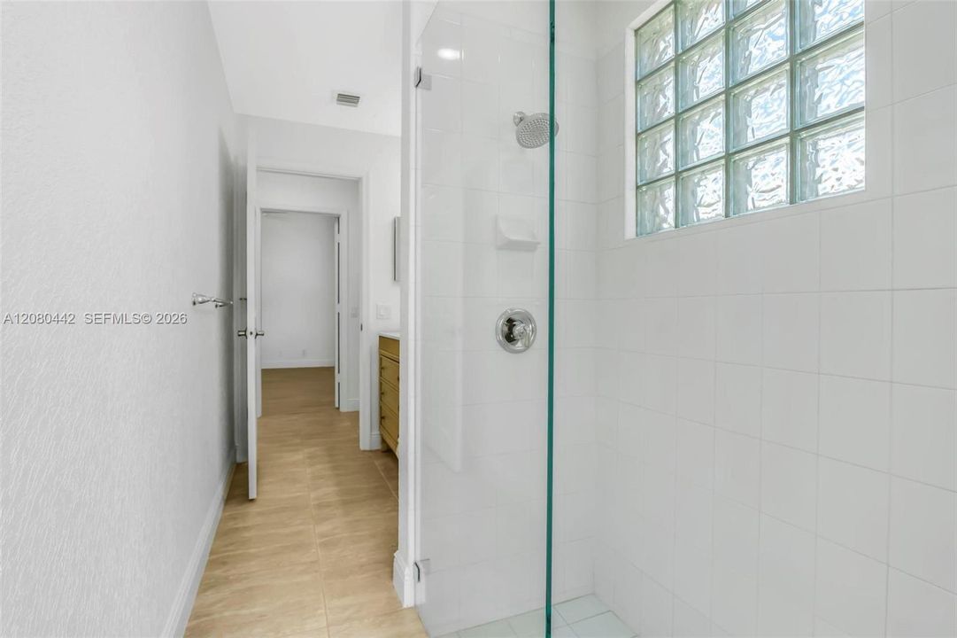 For Rent: $6,900 (4 beds, 3 baths, 3352 Square Feet)