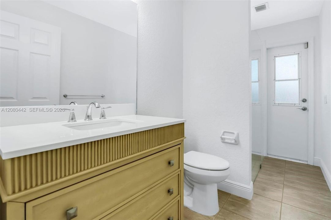 For Rent: $6,900 (4 beds, 3 baths, 3352 Square Feet)