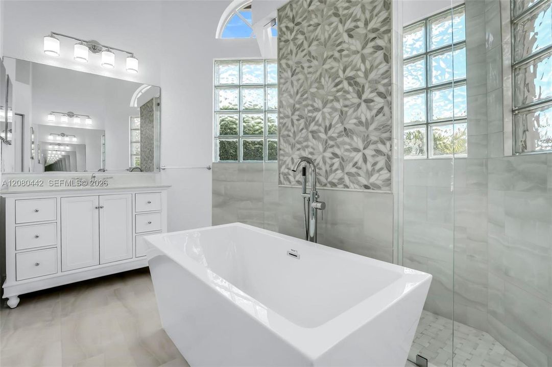 For Rent: $6,900 (4 beds, 3 baths, 3352 Square Feet)