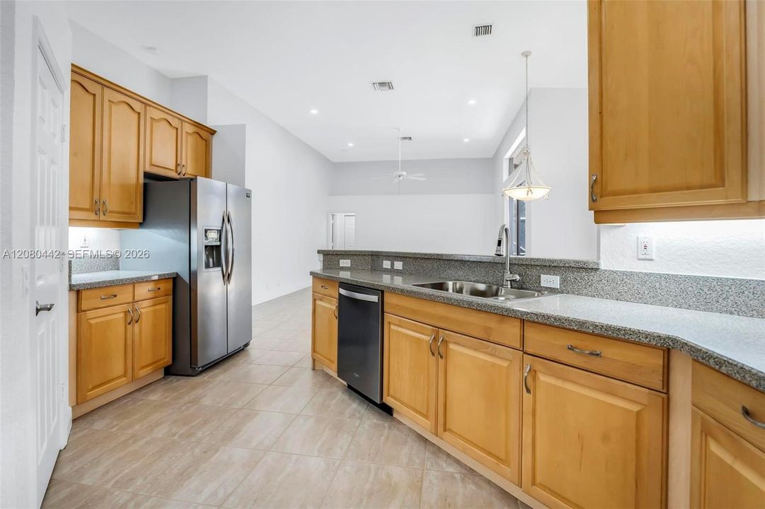 For Rent: $6,900 (4 beds, 3 baths, 3352 Square Feet)