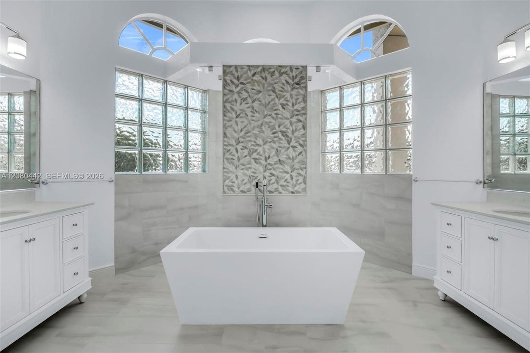 For Rent: $6,900 (4 beds, 3 baths, 3352 Square Feet)