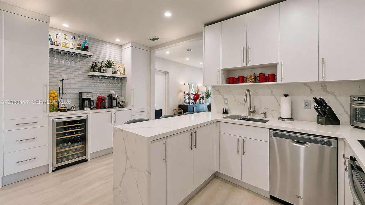 For Sale: $987,000 (4 beds, 2 baths, 1539 Square Feet)