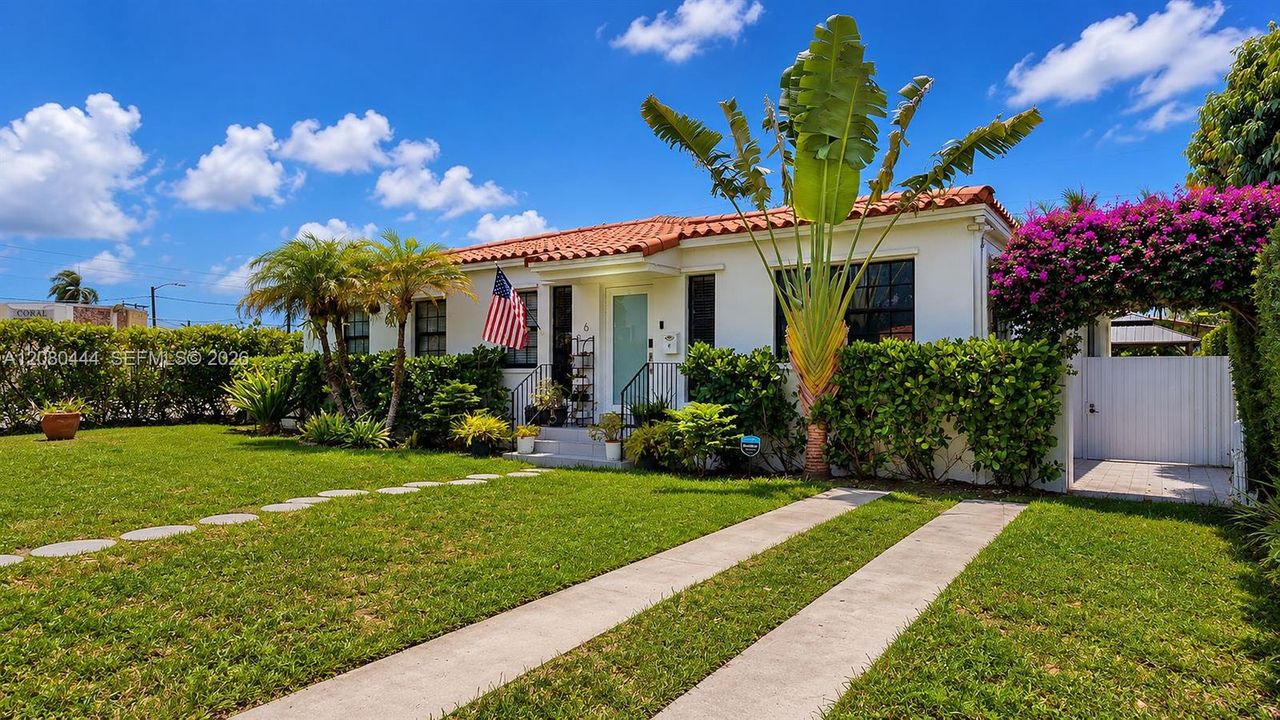 For Sale: $987,000 (4 beds, 2 baths, 1539 Square Feet)