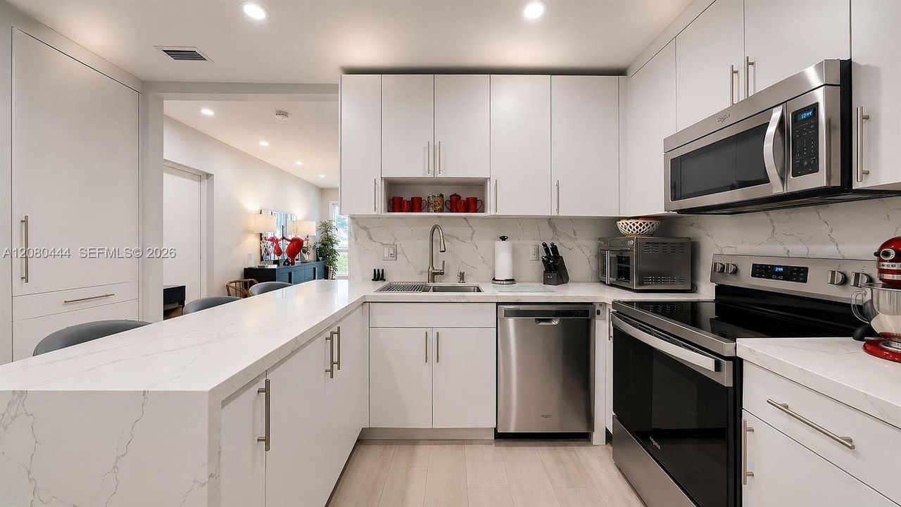 For Sale: $987,000 (4 beds, 2 baths, 1539 Square Feet)