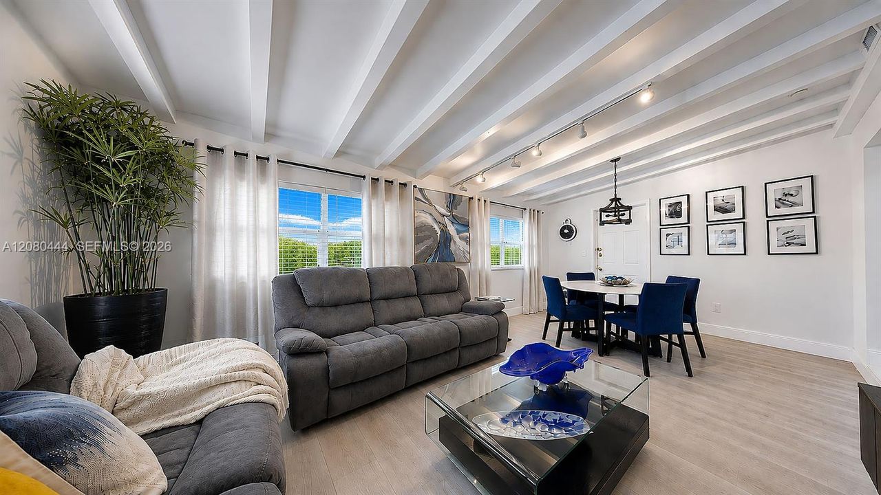 For Sale: $987,000 (4 beds, 2 baths, 1539 Square Feet)