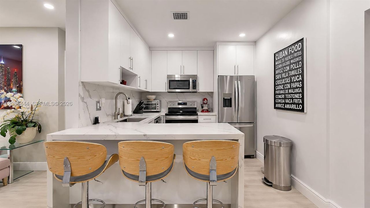 For Sale: $987,000 (4 beds, 2 baths, 1539 Square Feet)