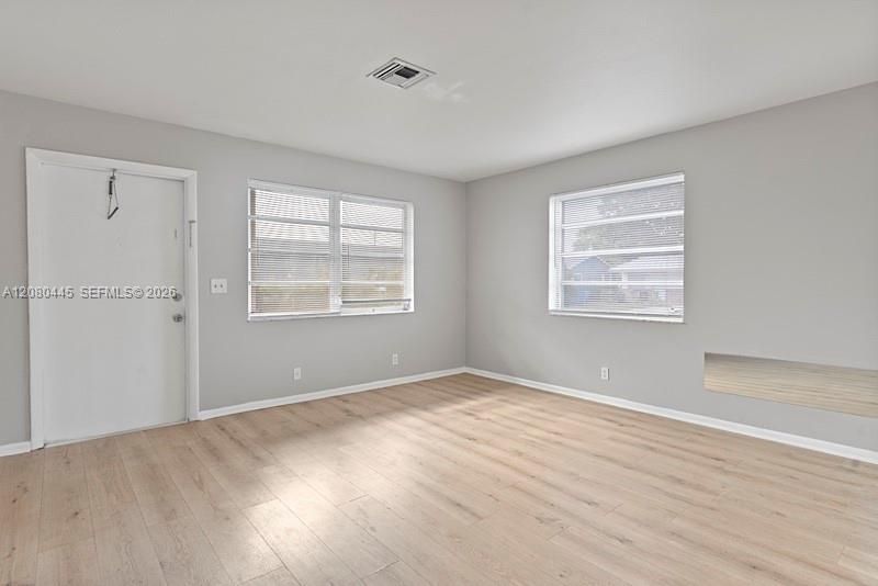 For Rent: $1,500 (1 beds, 1 baths, 600 Square Feet)