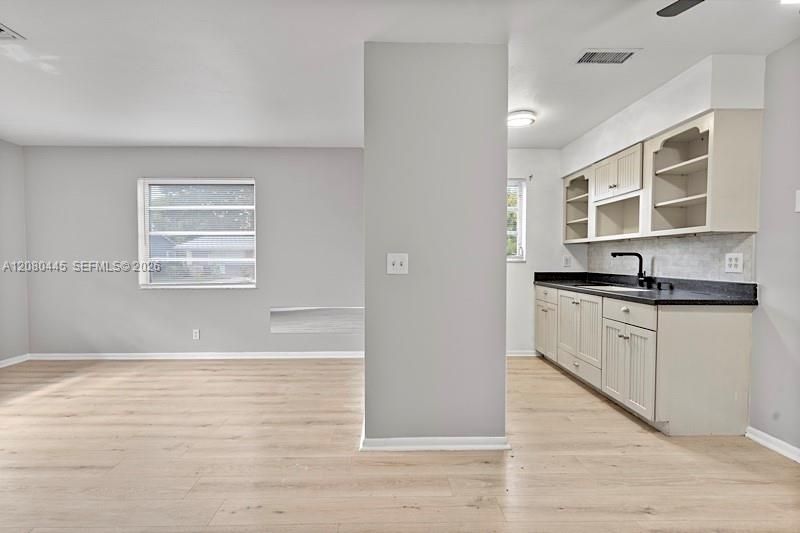 For Rent: $1,500 (1 beds, 1 baths, 600 Square Feet)