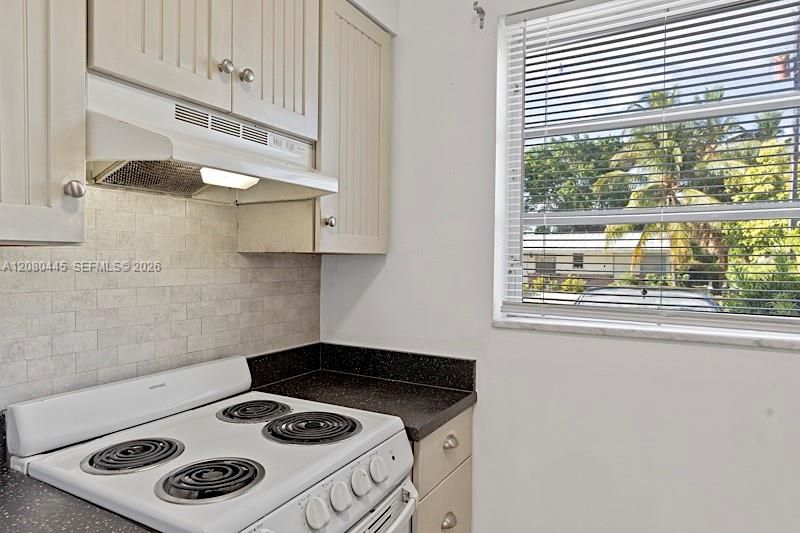 For Rent: $1,500 (1 beds, 1 baths, 600 Square Feet)