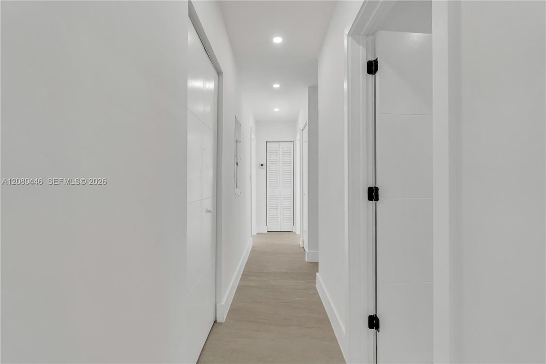 En Venta: $920,000 (4 camas, 3 baños, 1600 Pies cuadrados)