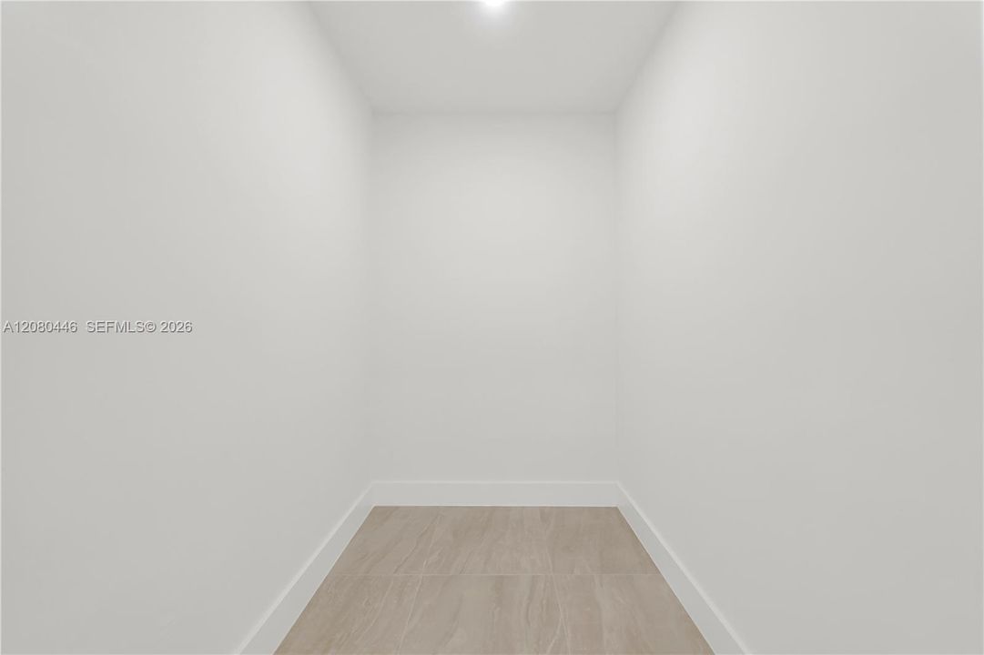 En Venta: $920,000 (4 camas, 3 baños, 1600 Pies cuadrados)