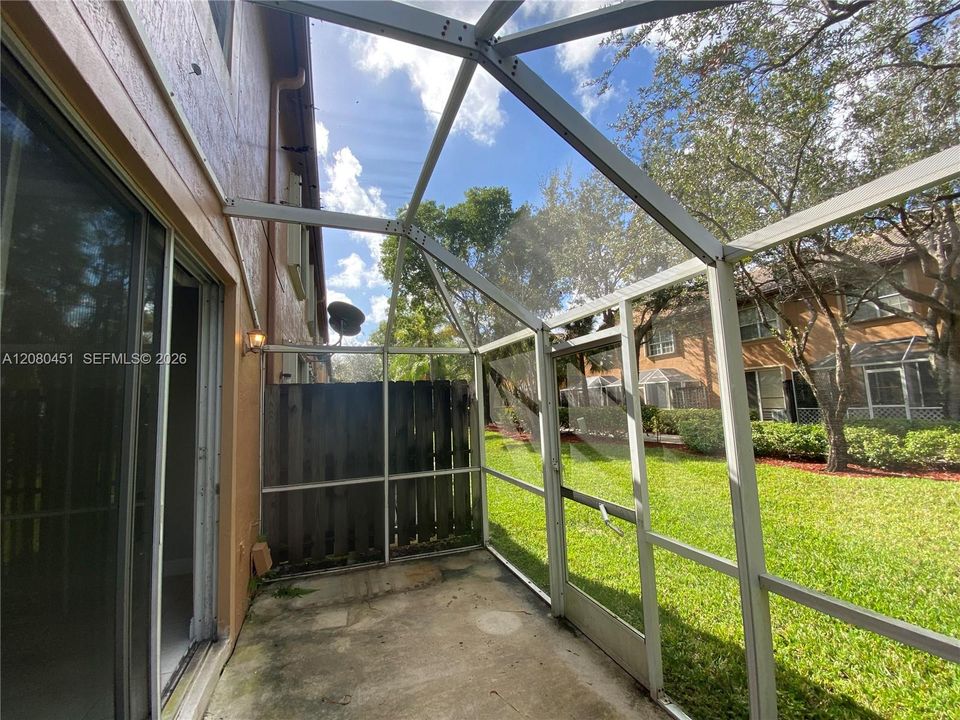 For Rent: $3,100 (3 beds, 2 baths, 1443 Square Feet)