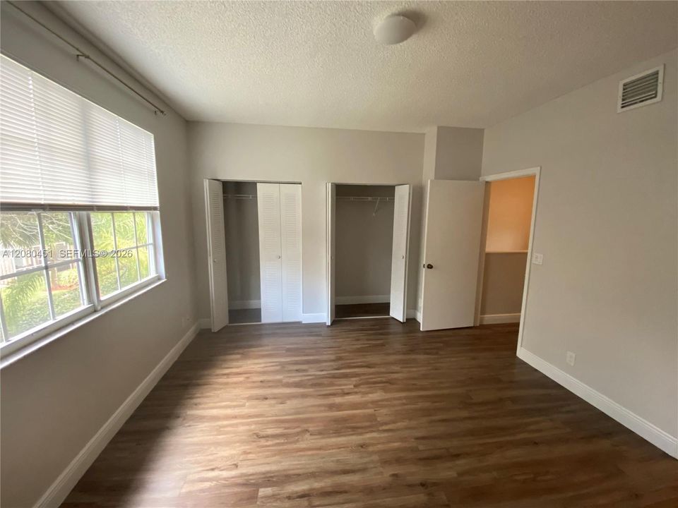 For Rent: $3,100 (3 beds, 2 baths, 1443 Square Feet)
