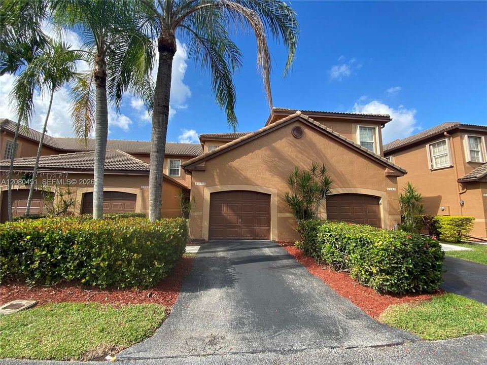 For Rent: $3,100 (3 beds, 2 baths, 1443 Square Feet)