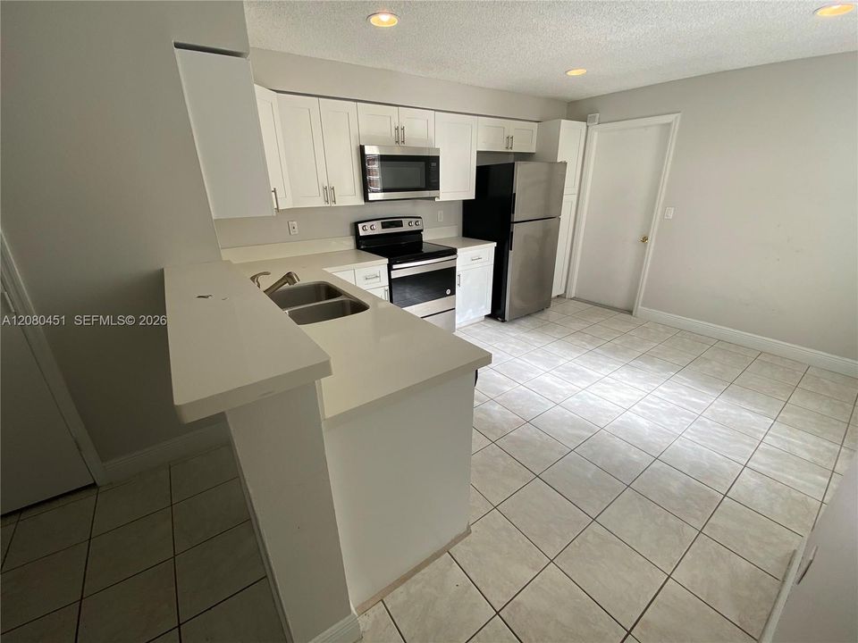 For Rent: $3,100 (3 beds, 2 baths, 1443 Square Feet)