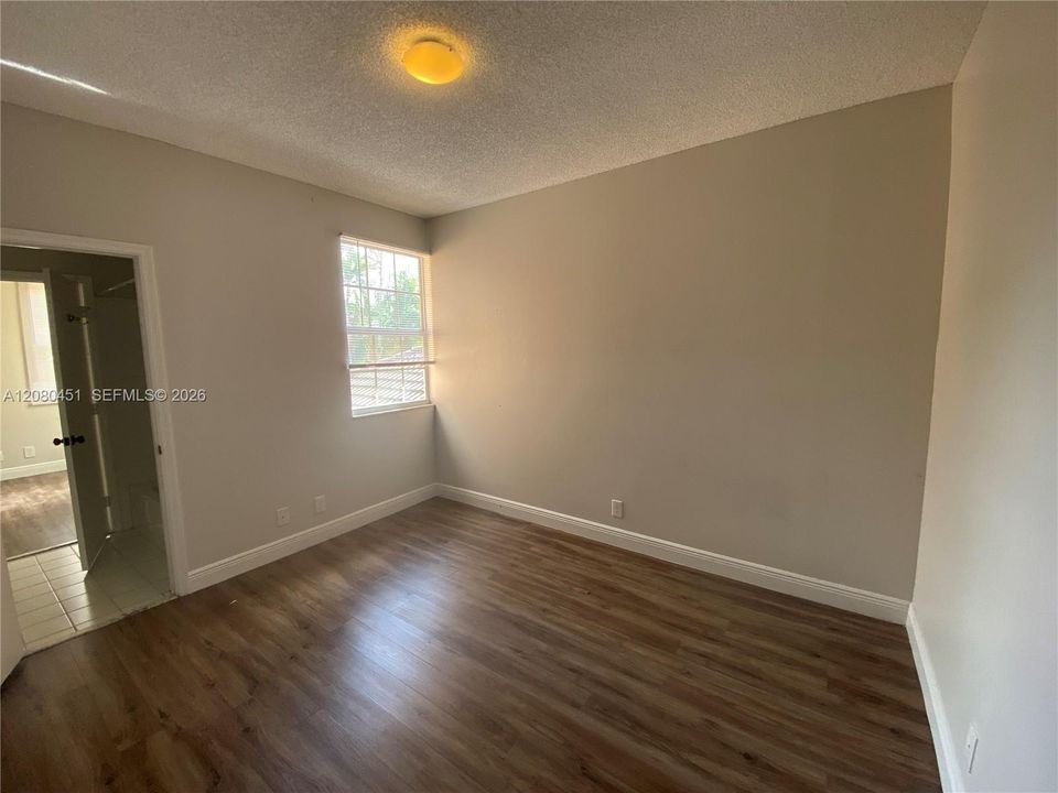 For Rent: $3,100 (3 beds, 2 baths, 1443 Square Feet)