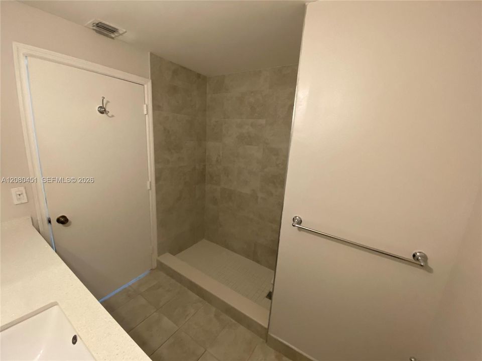 For Rent: $3,100 (3 beds, 2 baths, 1443 Square Feet)