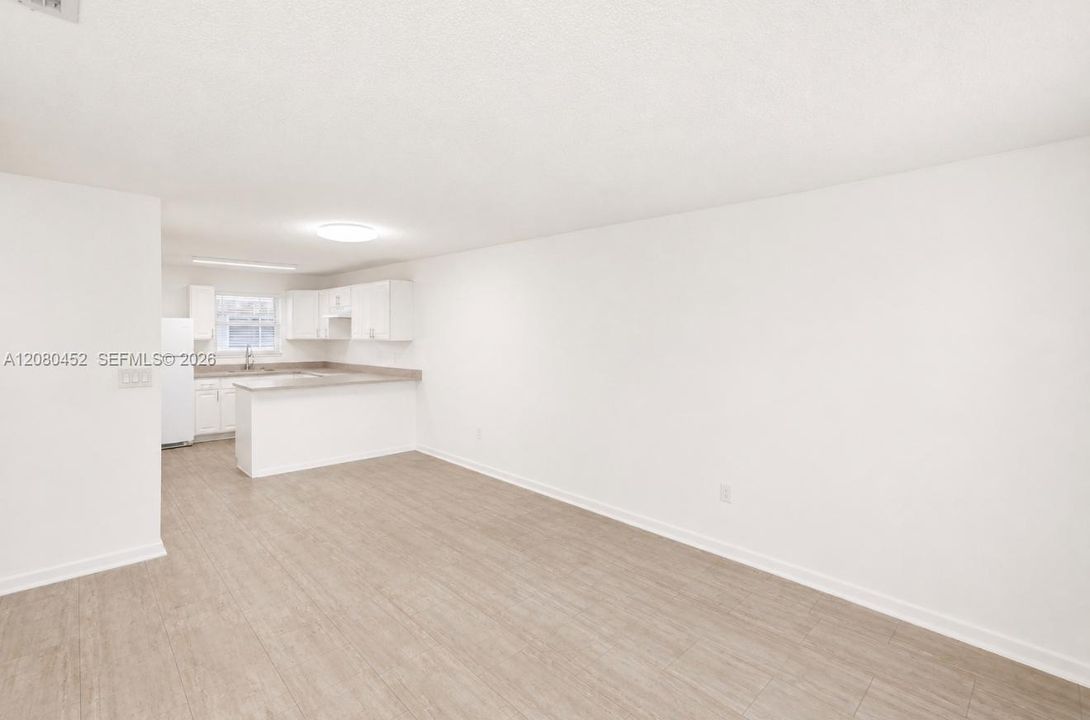 For Rent: $1,950 (2 beds, 1 baths, 0 Square Feet)