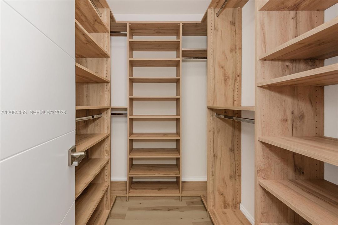 В аренду: $3,450 (2 спален, 2 ванн, 1350 Квадратных фут)