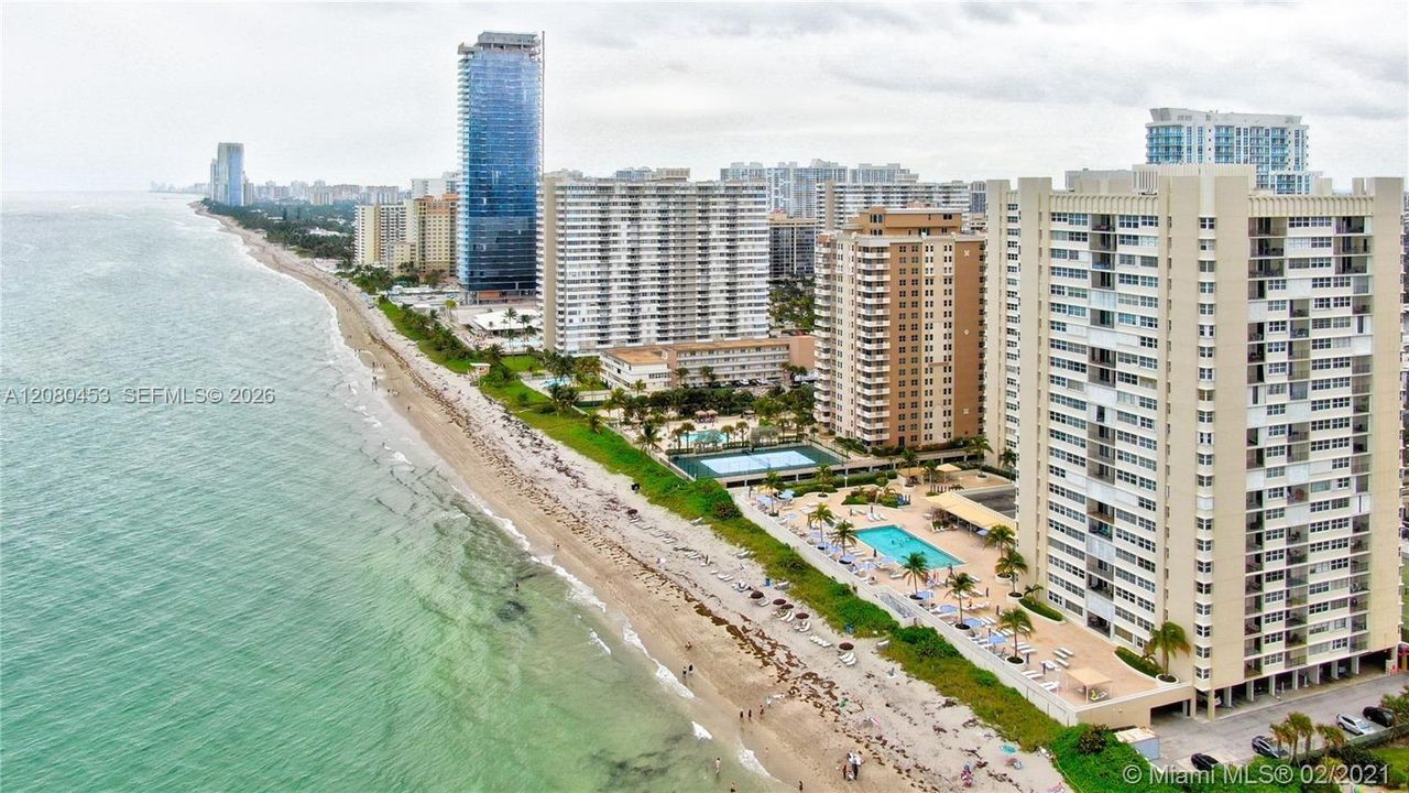 В аренду: $3,450 (2 спален, 2 ванн, 1350 Квадратных фут)