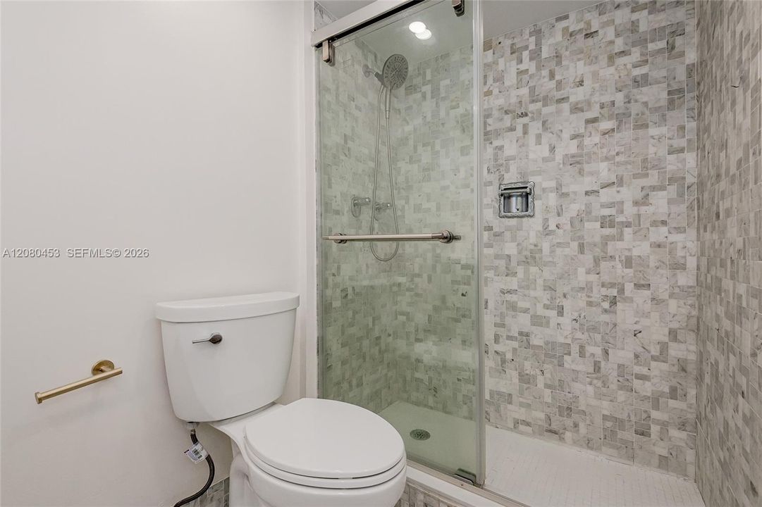 В аренду: $3,450 (2 спален, 2 ванн, 1350 Квадратных фут)