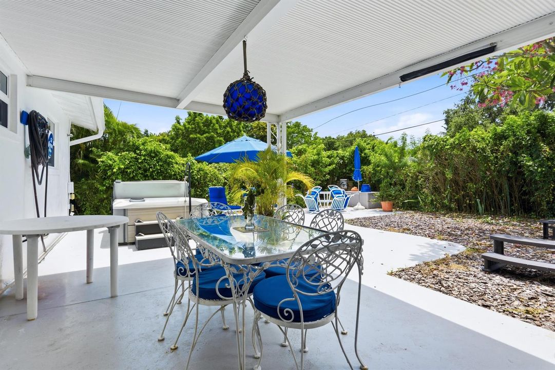 COVERED PATIO