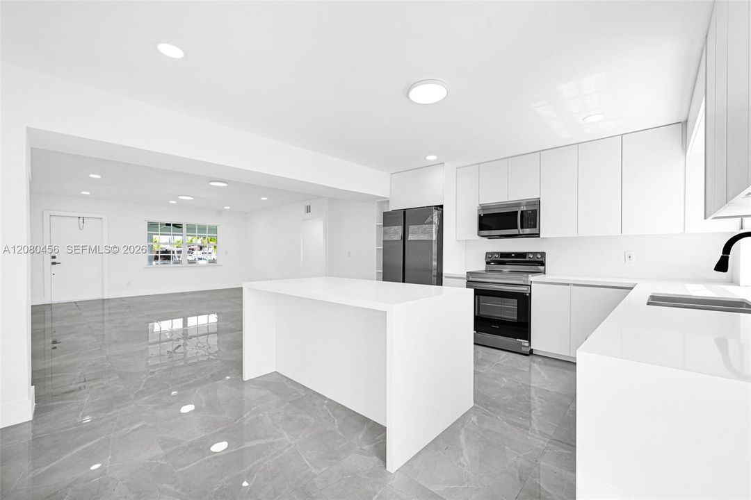 En Venta: $809,000 (5 camas, 3 baños, 1854 Pies cuadrados)