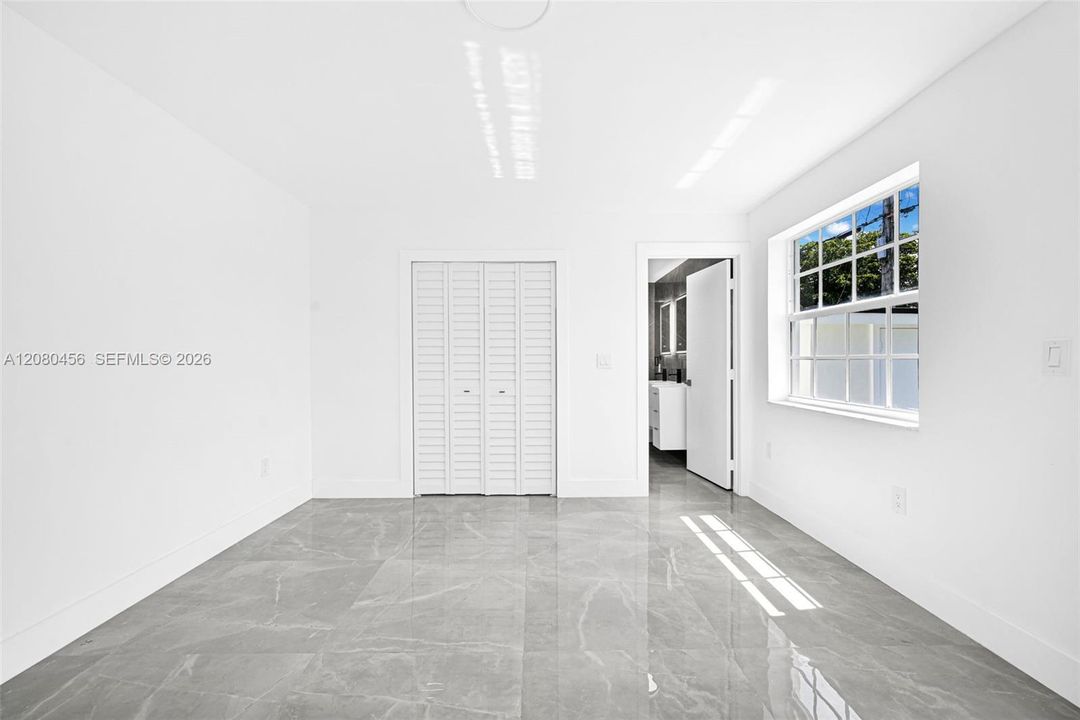En Venta: $809,000 (5 camas, 3 baños, 1854 Pies cuadrados)