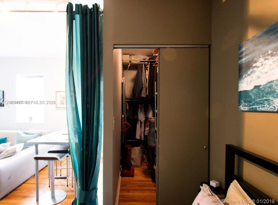 For Rent: $1,800 (0 beds, 1 baths, 455 Square Feet)