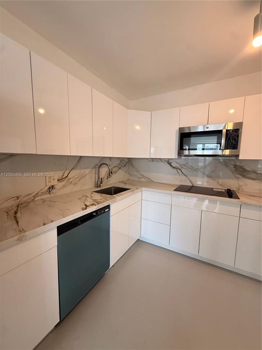 For Rent: $3,300 (1 beds, 1 baths, 1136 Square Feet)