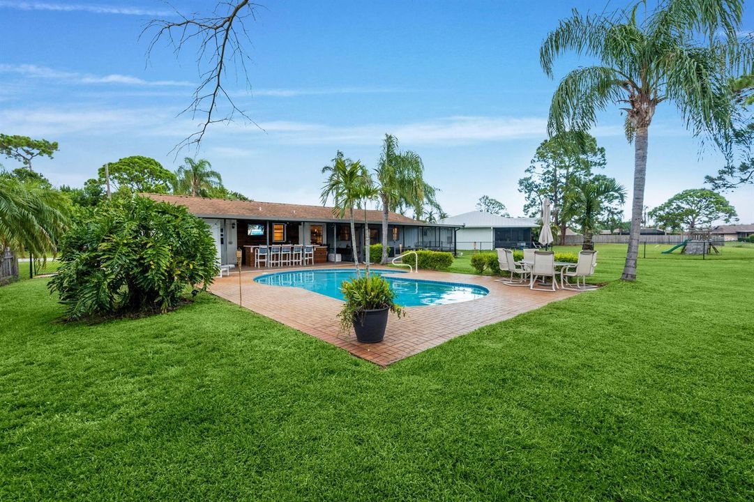 44-web-or-mls-A7400521