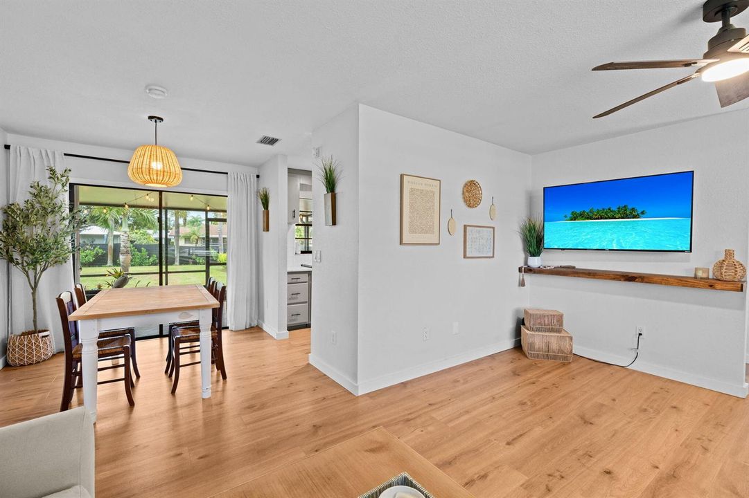 19-web-or-mls-A7400659