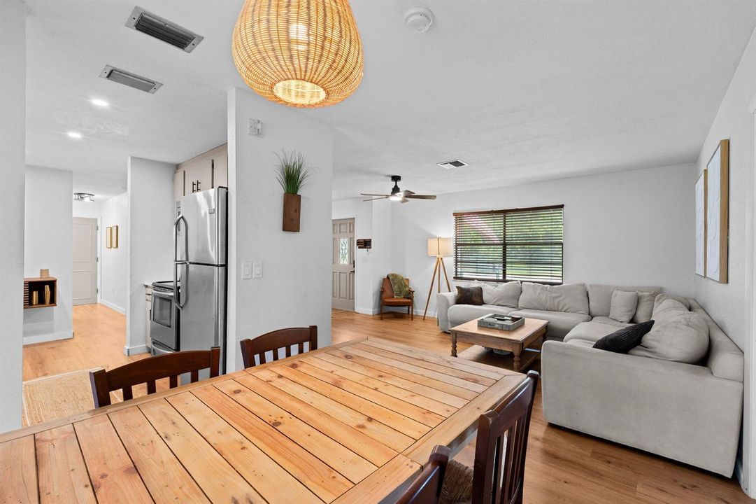 12-web-or-mls-A7400638