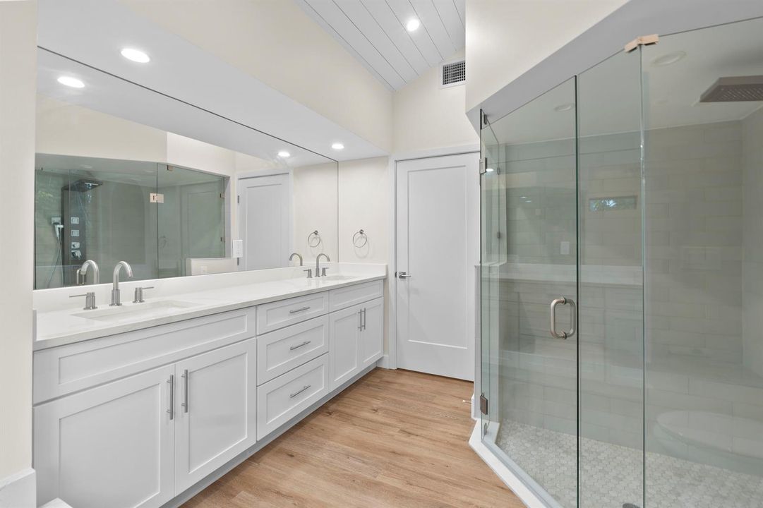 Double vanity
