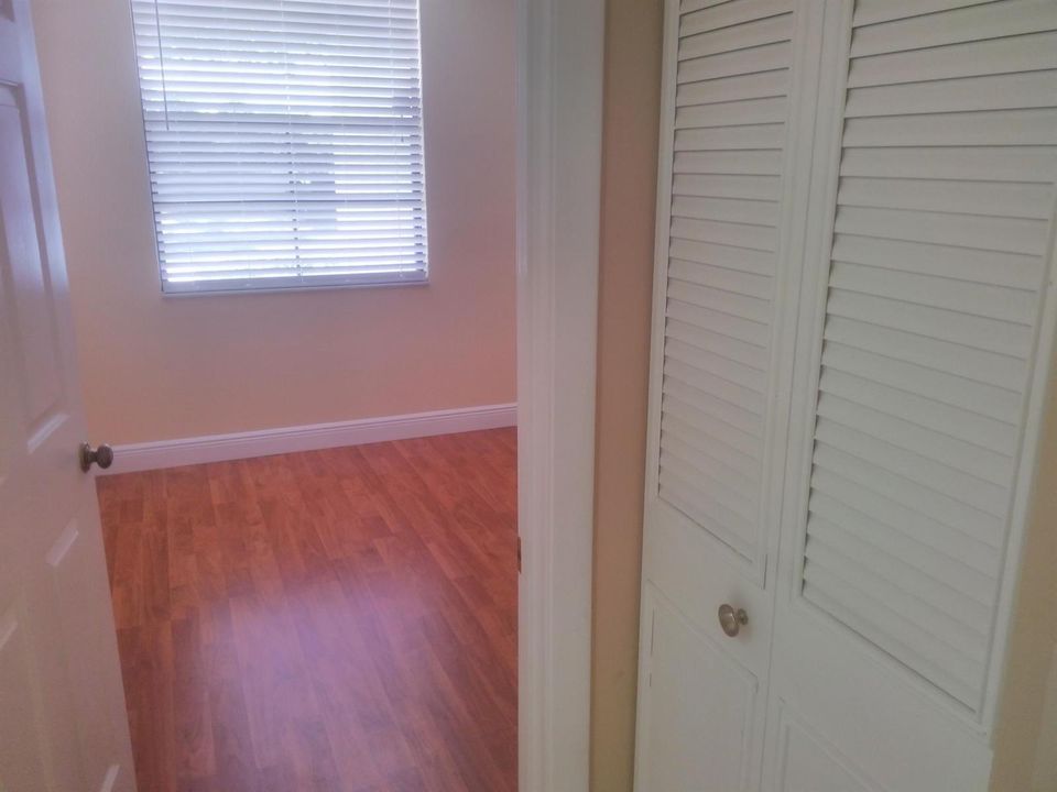 Second bedroom