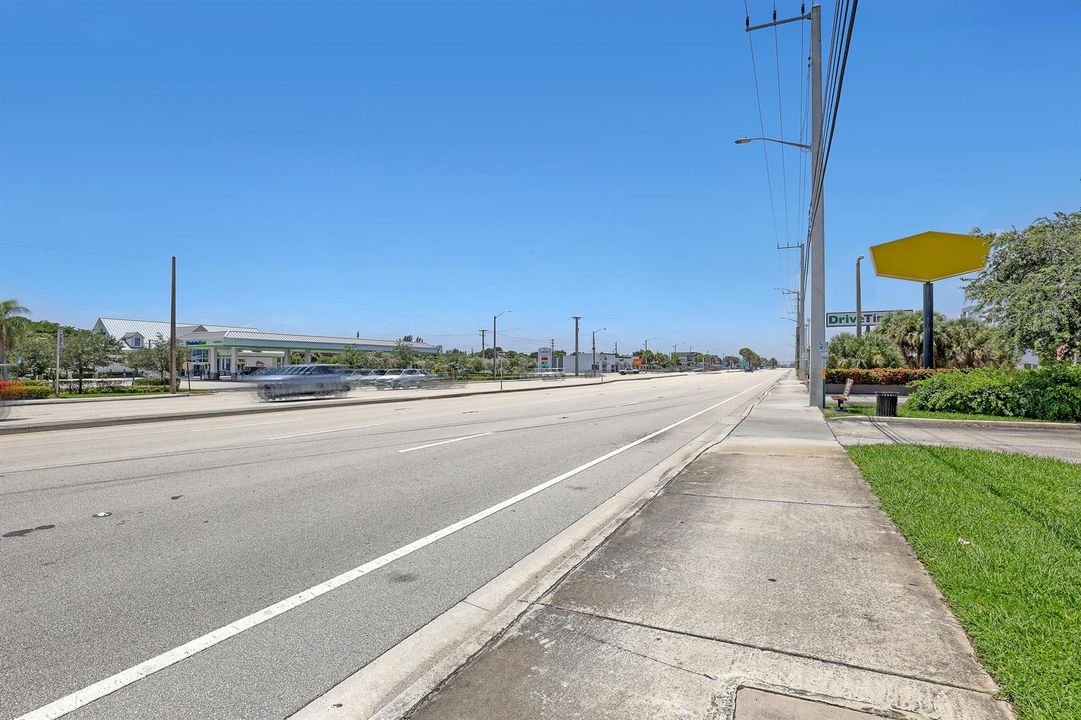 2701 Okeechobee (1)