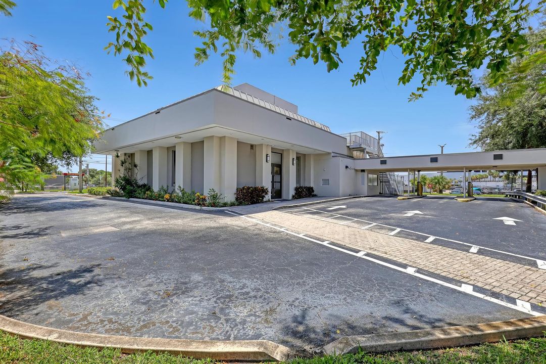 2701 Okeechobee (43)