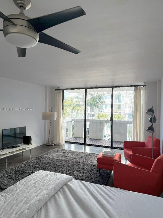 For Sale: $230,000 (0 beds, 1 baths, 540 Square Feet)