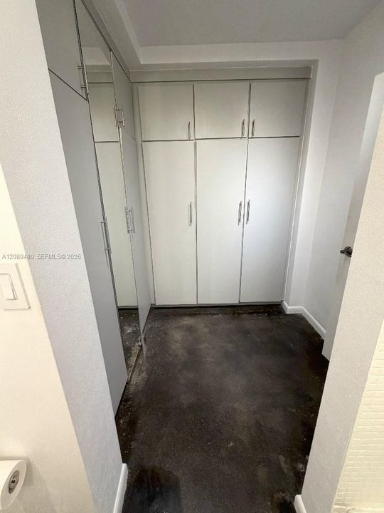 For Sale: $230,000 (0 beds, 1 baths, 540 Square Feet)
