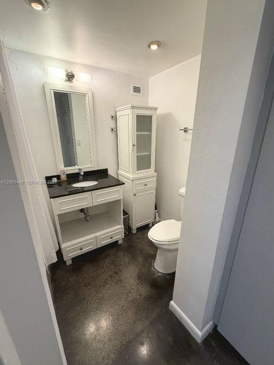 For Sale: $230,000 (0 beds, 1 baths, 540 Square Feet)