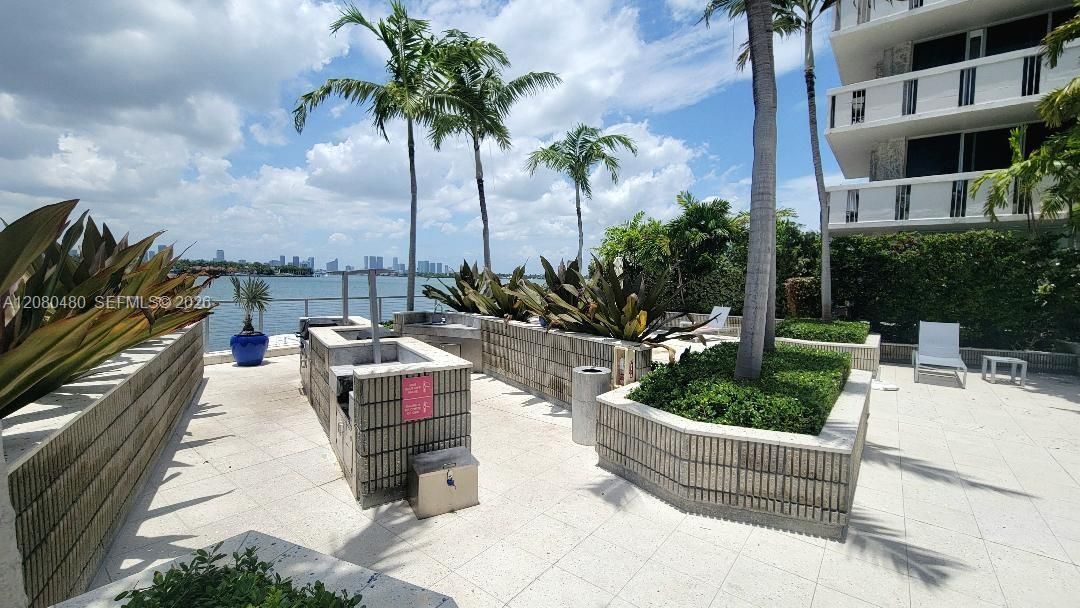 For Sale: $230,000 (0 beds, 1 baths, 540 Square Feet)