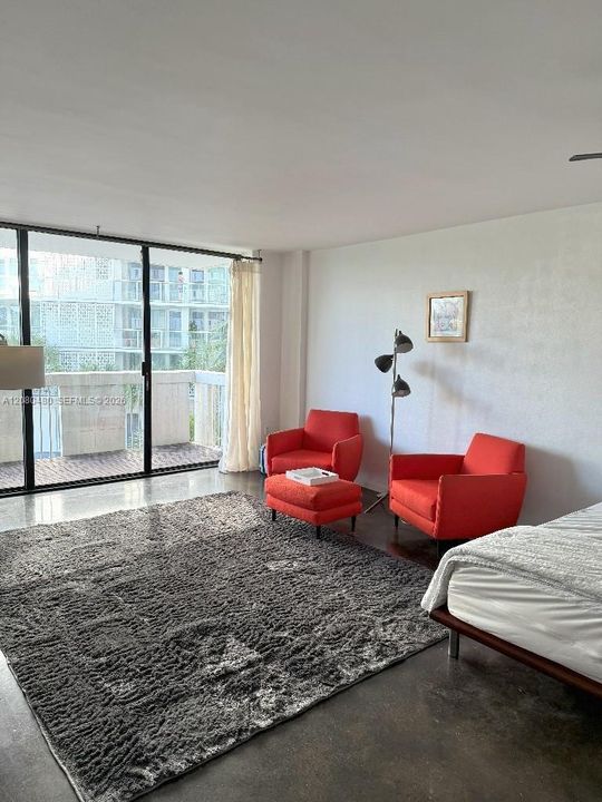 For Sale: $230,000 (0 beds, 1 baths, 540 Square Feet)