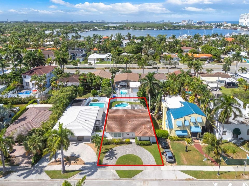 For Rent: $5,999 (3 beds, 2 baths, 1733 Square Feet)