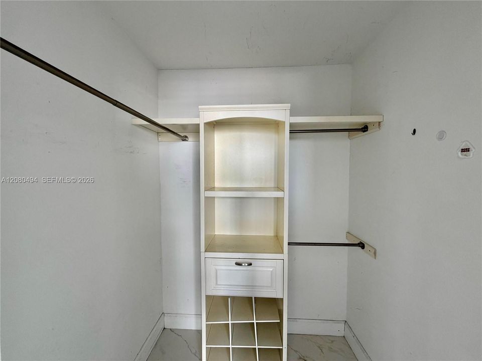 В аренду: $3,350 (2 спален, 2 ванн, 1605 Квадратных фут)