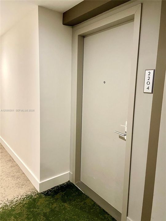 For Rent: $3,500 (1 beds, 1 baths, 745 Square Feet)
