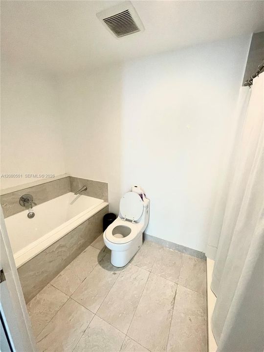 For Rent: $3,500 (1 beds, 1 baths, 745 Square Feet)